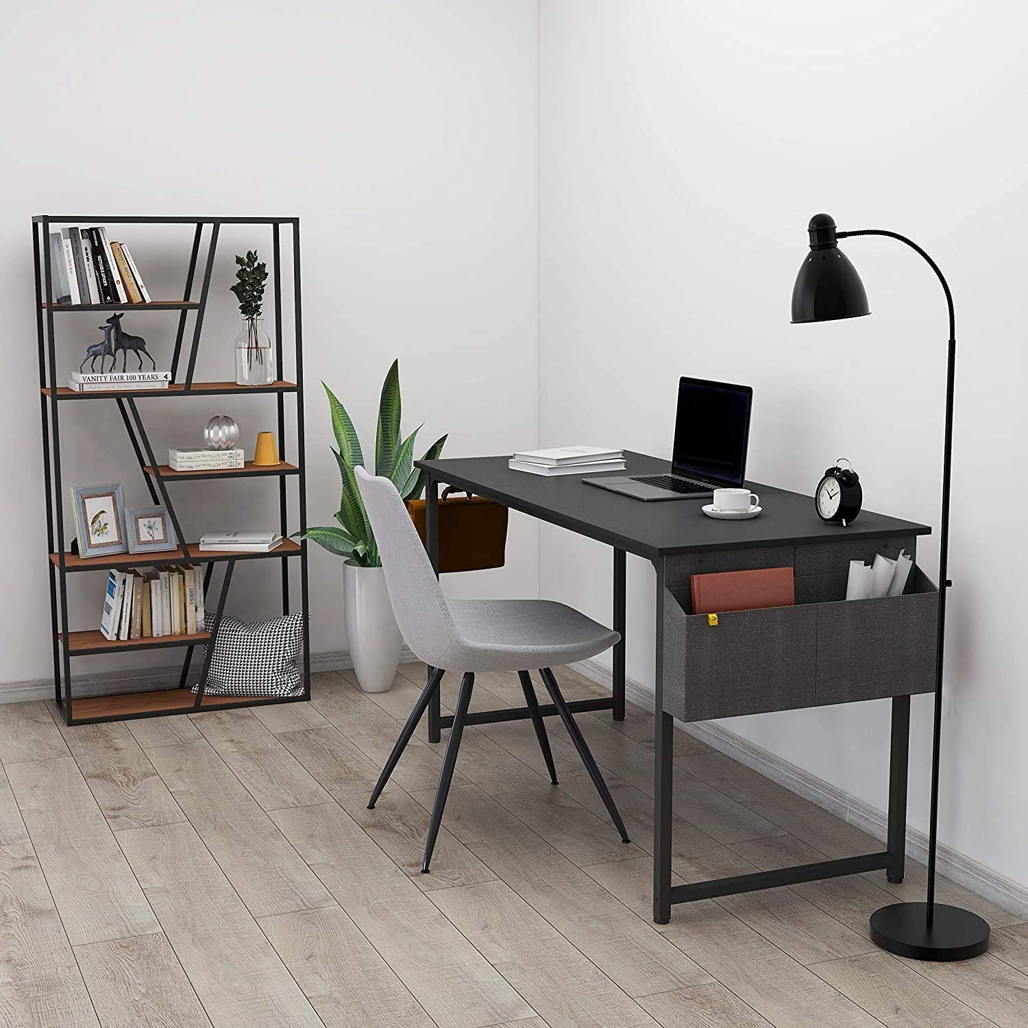 CubiCubi Study Computer Desk 32-Inch Is Great for Small Spaces